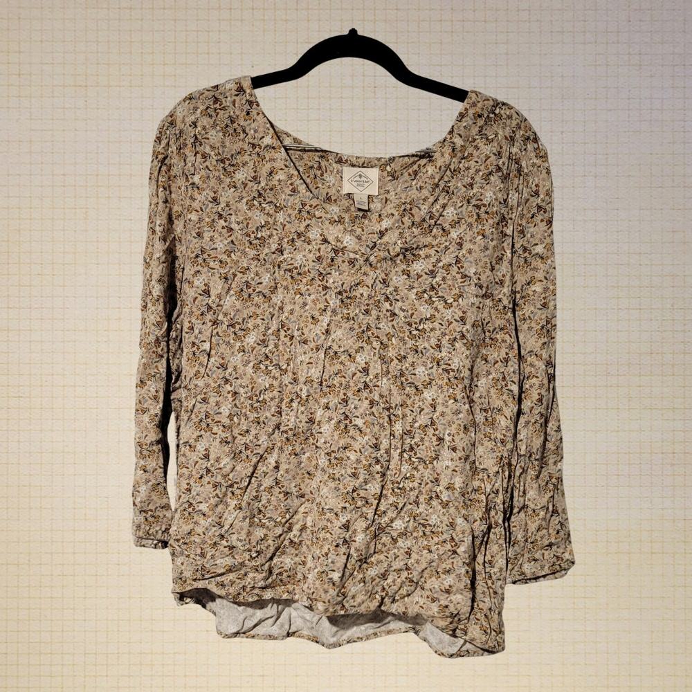 Cottagecore Beige Floral Rayon Blouse St. John's Bay Tunic Neckline L Large 3/4